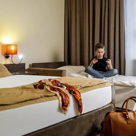 格拉茨市美居酒店 4*