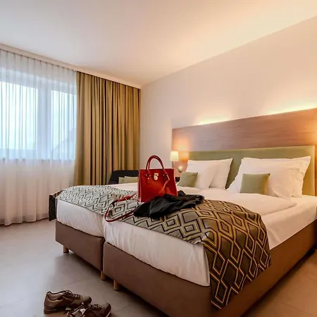 Mercure מלון 4*